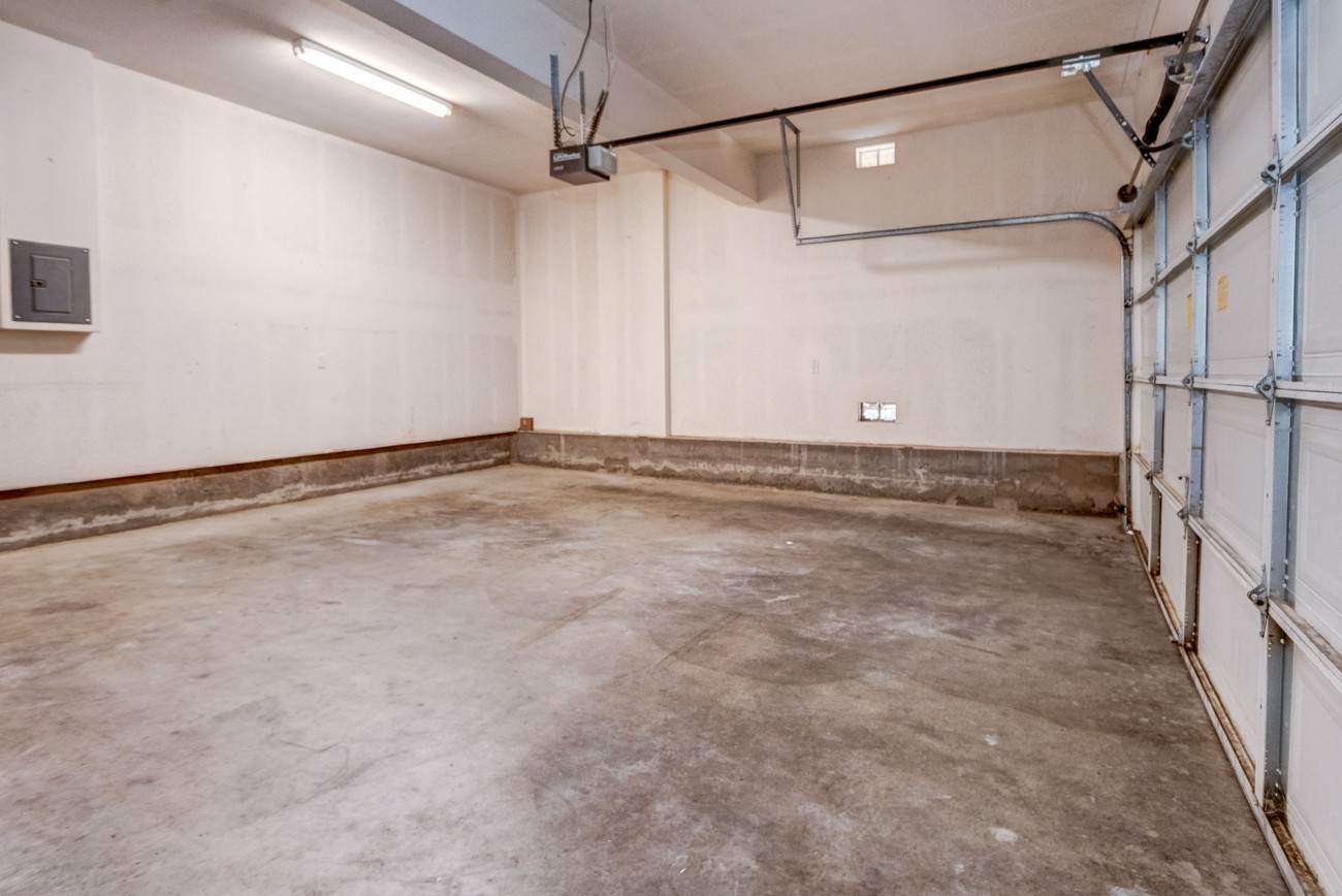 1652 Glenmore-42.jpg